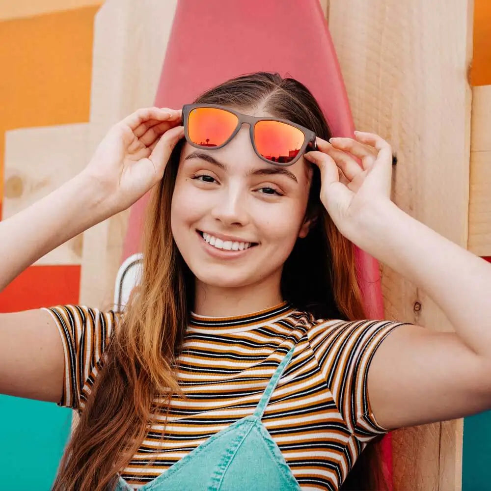 Frosted Grey / Red Sunset Premiums